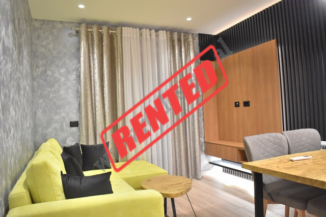 Apartament 2+1 me qera ne rrugen e Kavajes ne Tirane.
Apartamenti pozicionohet ne katin e dyte, te 